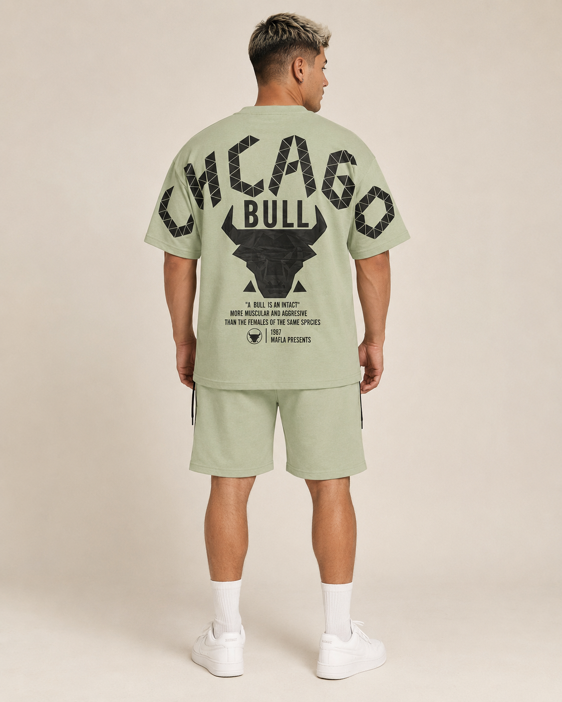Conjunto Urbano de Camiseta y Bermuda "Toro" | Estilo Streetwear Premium