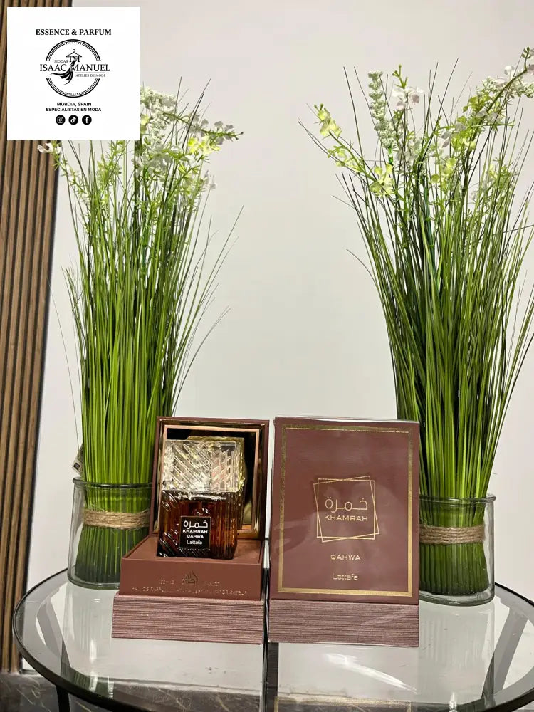 Khamrah Qahwa de Lattafa: El Gourmet Árabe con un Toque de Café, aroma cálido especiado y dulce con vainilla y canela.
